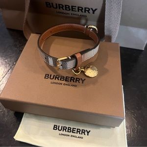 Burberry dog collar for small dogs